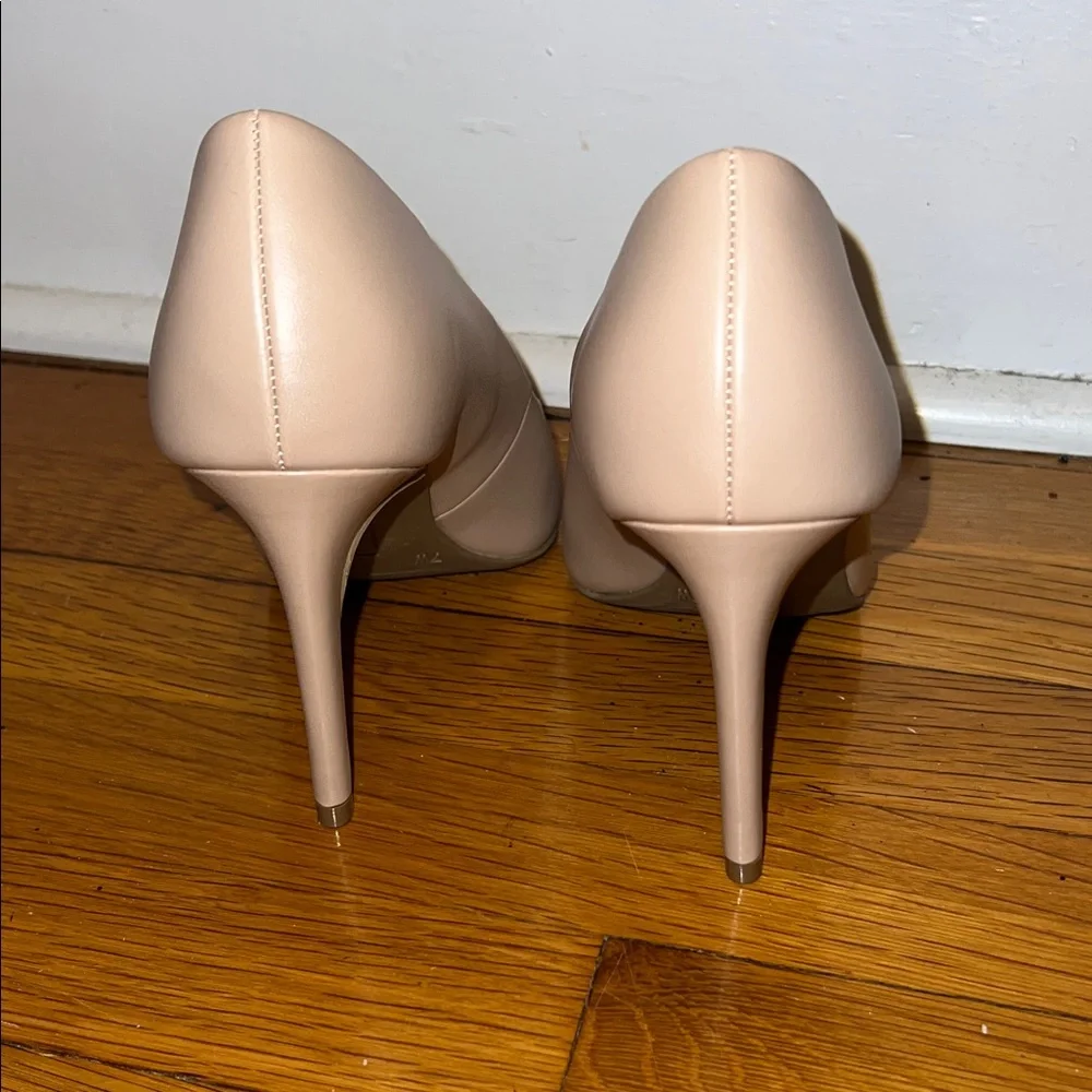 Christian Siriano Nude Heels - Picture 2 of 5